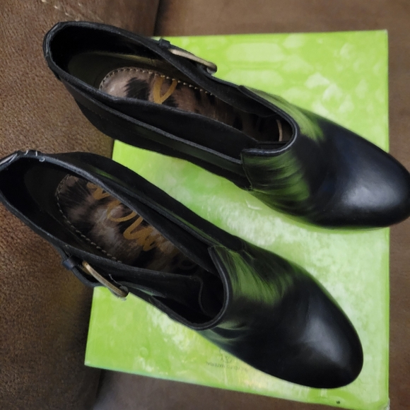 Ankle Boots - Picture 3 of 13